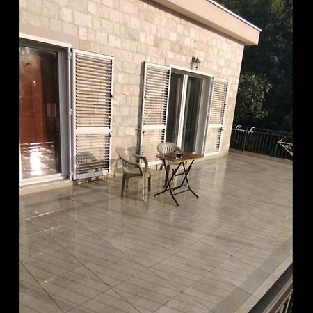 Guesthouse Nikoleta 2 Котор Екстер'єр фото
